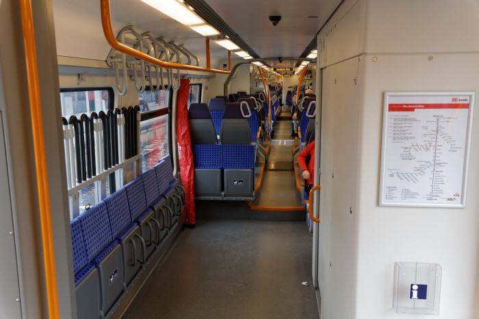 Deutsche Bahn - BR 2 442 - Innenbereich