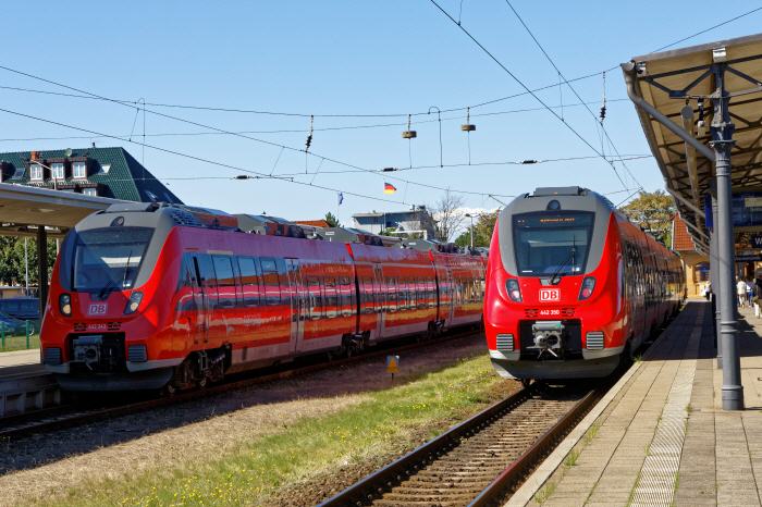 S-Bahn Rostock - BR 442 - Bhf. Warnemünde