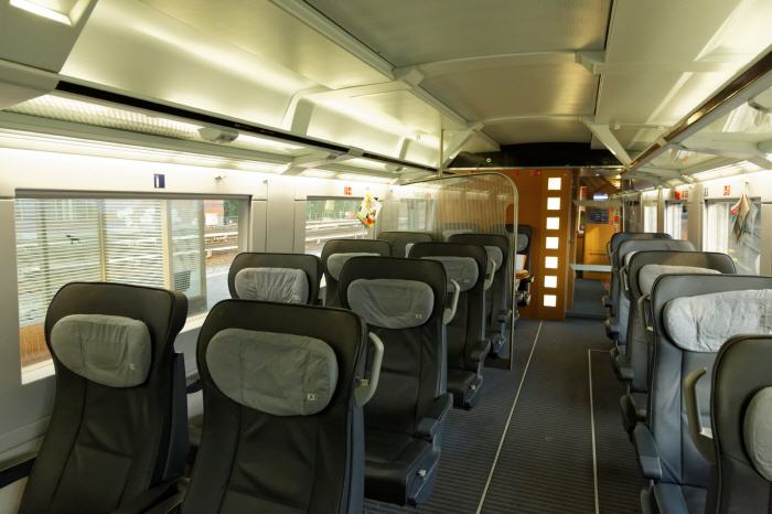 ICE 2 : Großraum 1. Klasse