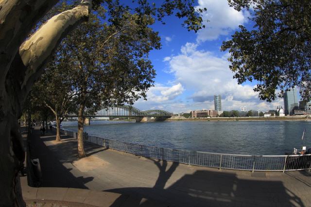 Köln - Rheinpromenade