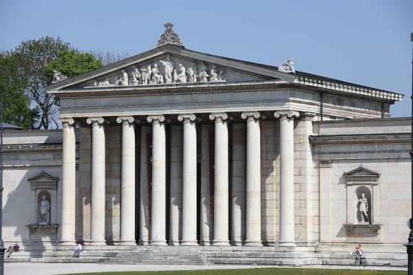München - Königsplatz