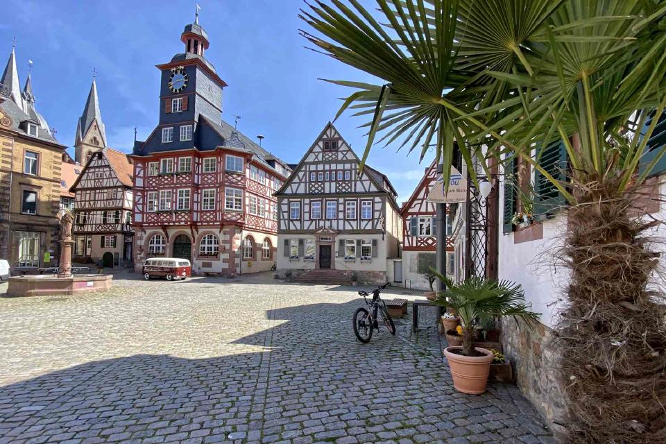 Heppenheim an der Bergstra&szlig;e Rathaus Marktplatz