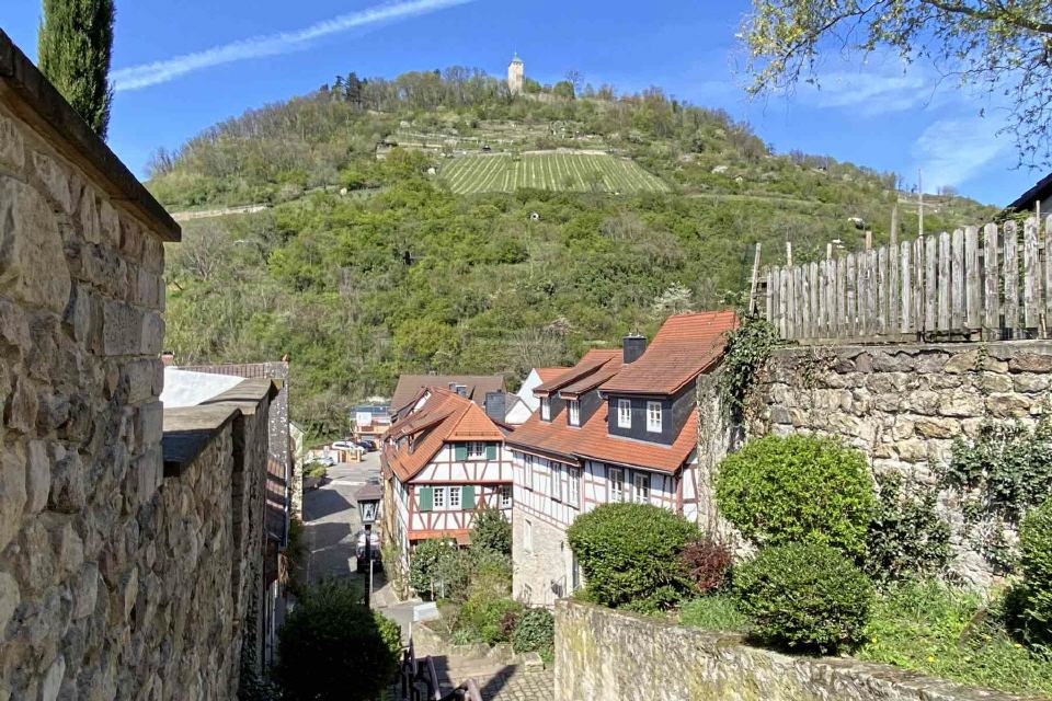 Heppenheim an der Bergstra&szlig;e Blick zur Starkenburg